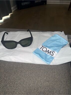 TOMS Black Frame Sunglasses with Light Blue Pouch